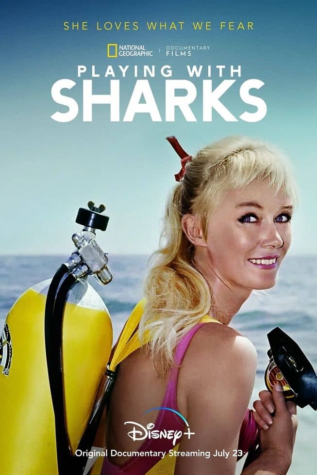 迪士尼纪录片《与鲨鱼游弋 Playing with Sharks: The Valerie Taylor Story 2021》国粤英三语多国字幕 无水印纯净版 1080P/MKV/5.57G 与鲨共舞插图