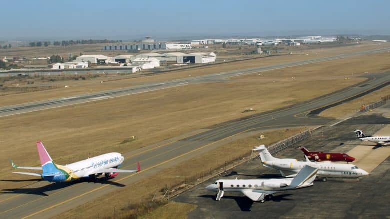 史密森尼频道《非洲极端机场 Extreme Airport Africa 2024》第一季全8集 英语中英双字 无水印纯净版 1080P/MKV/22G 非洲机场插图4 史密森尼频道《非洲极端机场 Extreme Airport Africa 2024》第一季全8集 英语中英双字 无水印纯净版 1080P/MKV/22G 非洲机场插图4
