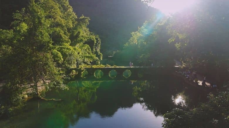 国家地理《寻找最美目的地:秘境贵州 Best of the World’s Destinations: Guizhou 2024》英语中英双字 无水印纯净版 1080P/MKV/2.3G 秘境贵州插图3 国家地理《寻找最美目的地:秘境贵州 Best of the World’s Destinations: Guizhou 2024》英语中英双字 无水印纯净版 1080P/MKV/2.3G 秘境贵州插图3