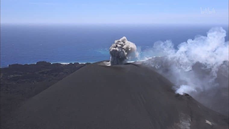 NHK纪录片《大地之源:西之岛 ORIGINS OF LAND: Nishinoshima Island 2016》英语中英双字 1080P/MP4/1.24G 日本西之岛插图3 NHK纪录片《大地之源:西之岛 ORIGINS OF LAND: Nishinoshima Island 2016》英语中英双字 1080P/MP4/1.24G 日本西之岛插图3