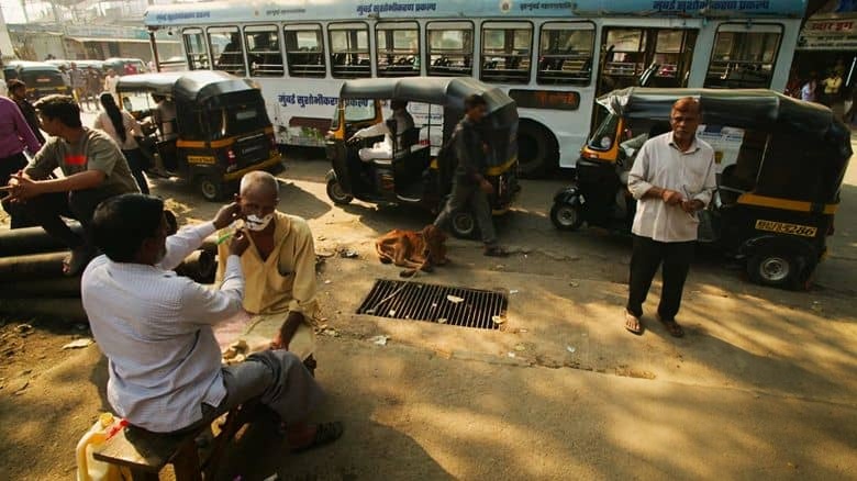 英国纪录片《詹姆斯·梅:人在印度 James May: Our Man in India 2024》第三季全3集 英语多国字幕 无水印纯净版 1080P/MKV/10.2G 旅行纪录片插图4 英国纪录片《詹姆斯·梅:人在印度 James May: Our Man in India 2024》第三季全3集 英语多国字幕 无水印纯净版 1080P/MKV/10.2G 旅行纪录片插图4