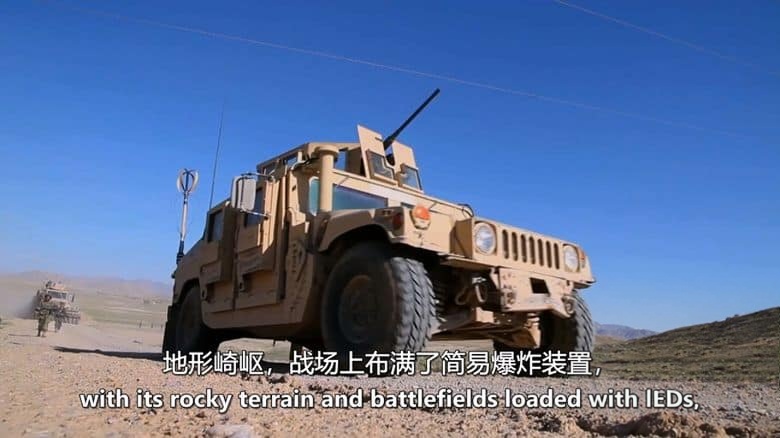 美国纪录片《军用车辆指南 Chuck Norris’s Epic Guide to Military Vehicles 2019》英语中英双字 无水印纯净版 1080P/MKV/2.58G 军用车辆插图6