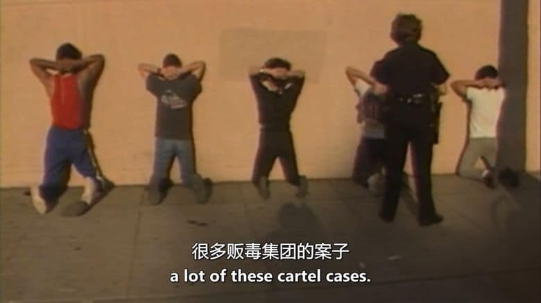 美国纪录片《奇卡诺小队 The Chicano Squad 2024》全2集 英语中英双字 无水印纯净版 1080P/MKV/6.43G 凶杀案调查小组插图2