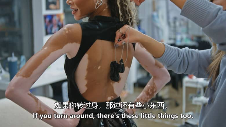 Amazon纪录片《CEO俱乐部 The CEO Club 2026》全8集 英语中英双字 无水印纯净版 1080P/MKV/21.8G 女性企业领袖插图4 Amazon纪录片《CEO俱乐部 The CEO Club 2026》全8集 英语中英双字 无水印纯净版 1080P/MKV/21.8G 女性企业领袖插图4