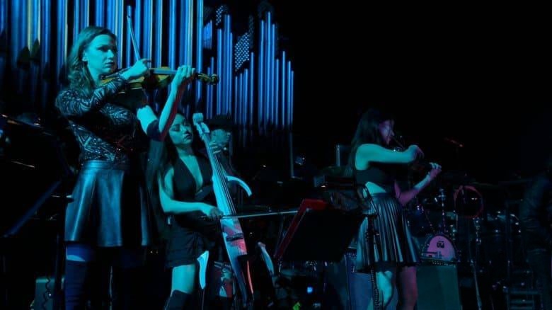 英国纪录片《汉斯·季默：布拉格现场 Hans Zimmer: Live in Prague 2017》英语中英双字 无水印纯净版 1080P/MKV/11G 汉斯季默巡回音乐会插图6