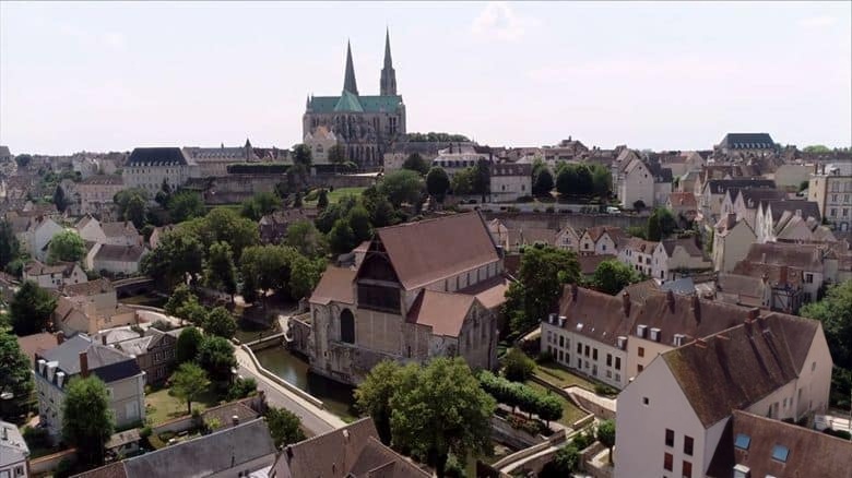 美国纪录片《沙特尔大教堂 Chartres Cathedral Story of a Masterpiece 2020》英语中英双字 无水印纯净版 1080P/MKV/2.52G 沙特尔大教堂插图1