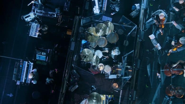 英国纪录片《汉斯·季默：布拉格现场 Hans Zimmer: Live in Prague 2017》英语中英双字 无水印纯净版 1080P/MKV/11G 汉斯季默巡回音乐会插图2