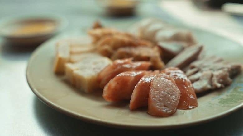 台湾纪录片《一碗江湖 Have You Eaten Yet? 2024》全8集 国语中字 美食故事插图5 台湾纪录片《一碗江湖 Have You Eaten Yet? 2024》全8集 国语中字 美食故事插图5