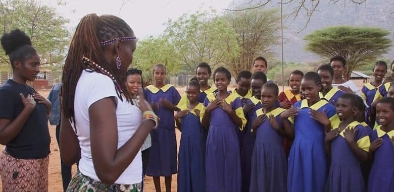 BBC纪录片《桑布鲁：反对童婚的斗争 Samburu: Fight Against Child Marriage 2022》英语无字 无水印纯净版 肯尼亚童养媳插图3