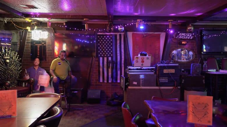 澳大利亚纪录片《人生切片：旧必胜客里的美国梦 Slice of Life: The American Dream. In Former Pizza Huts.2024》英语无字 无水印纯净版 必胜客与美国梦插图5