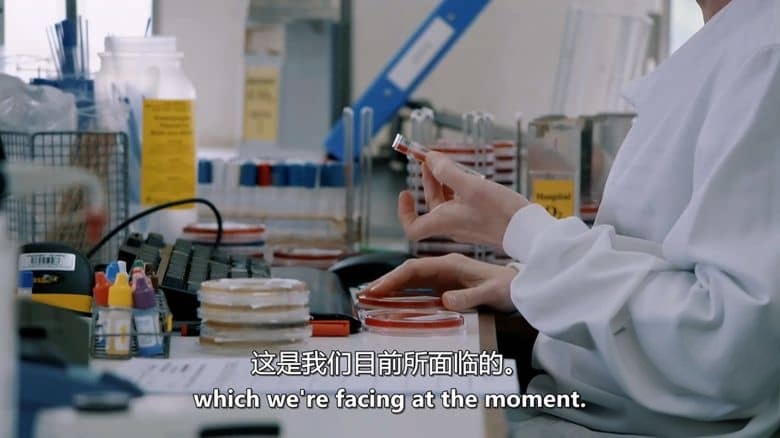 BBC纪录片《病床上的秘密生活 Secret Life Of The Hospital Bed 2016》英语中英双字 无水印纯净版 英国医疗系统插图4 BBC纪录片《病床上的秘密生活 Secret Life Of The Hospital Bed 2016》英语中英双字 无水印纯净版 英国医疗系统插图4